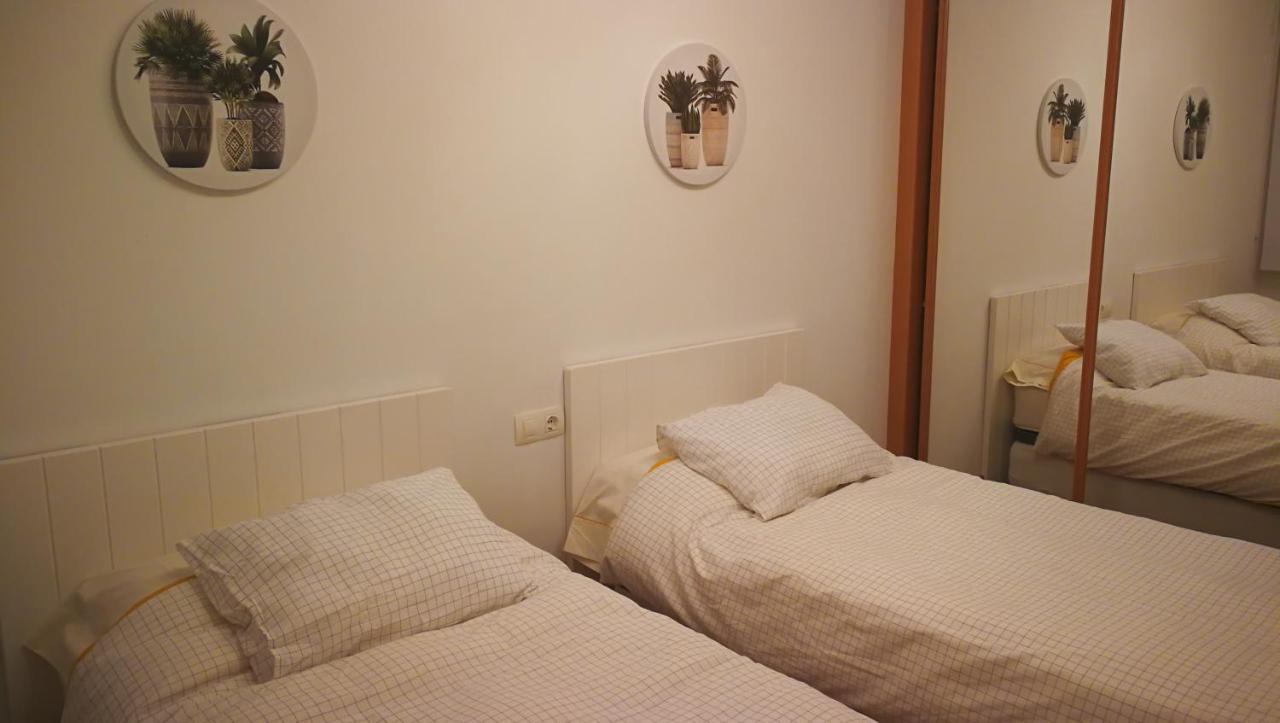 10 Mts De La Playa De Covas - Viveiro Con Piscina Resurrection Fest Appartement Buitenkant foto